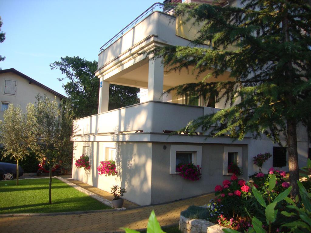 Apartments Atrium Malinska Εξωτερικό φωτογραφία